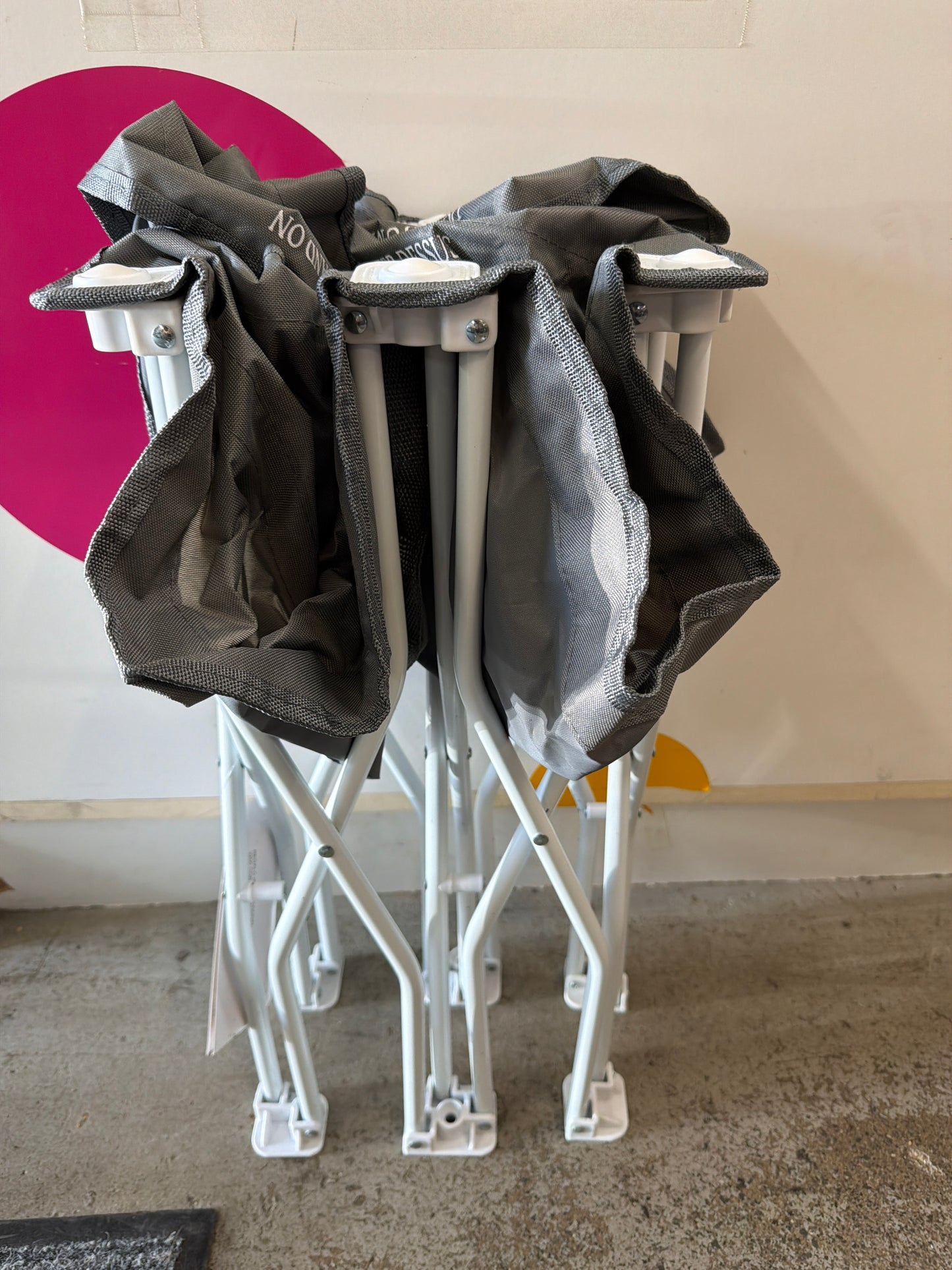Unused Regalo My Cot, Gray