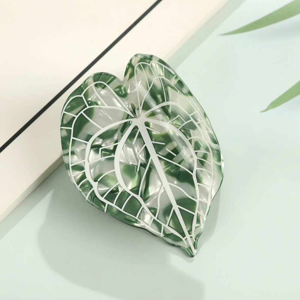 Green White Hair Claw Clip