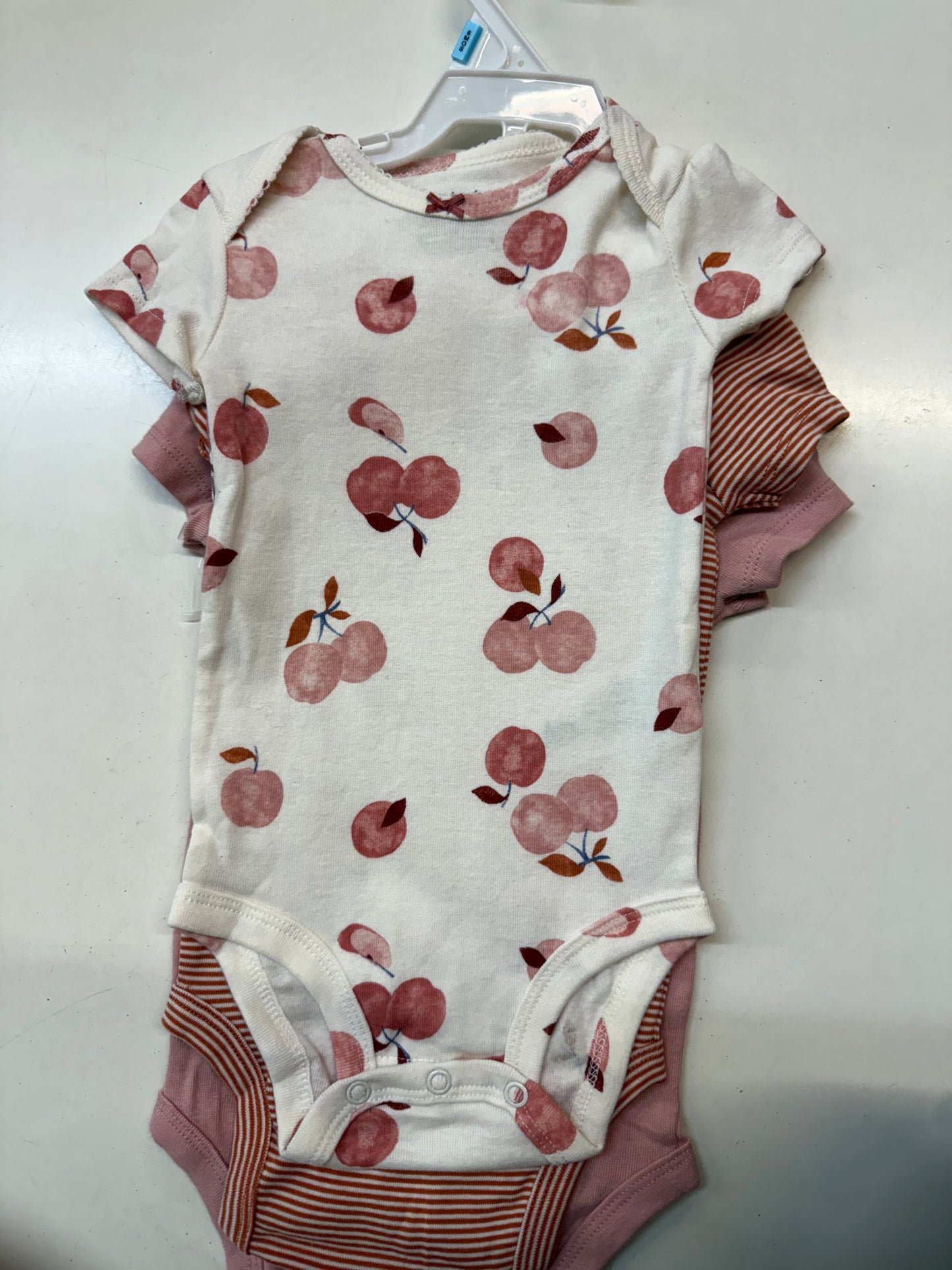 New Carter’s Bodysuits 3pk, 6m