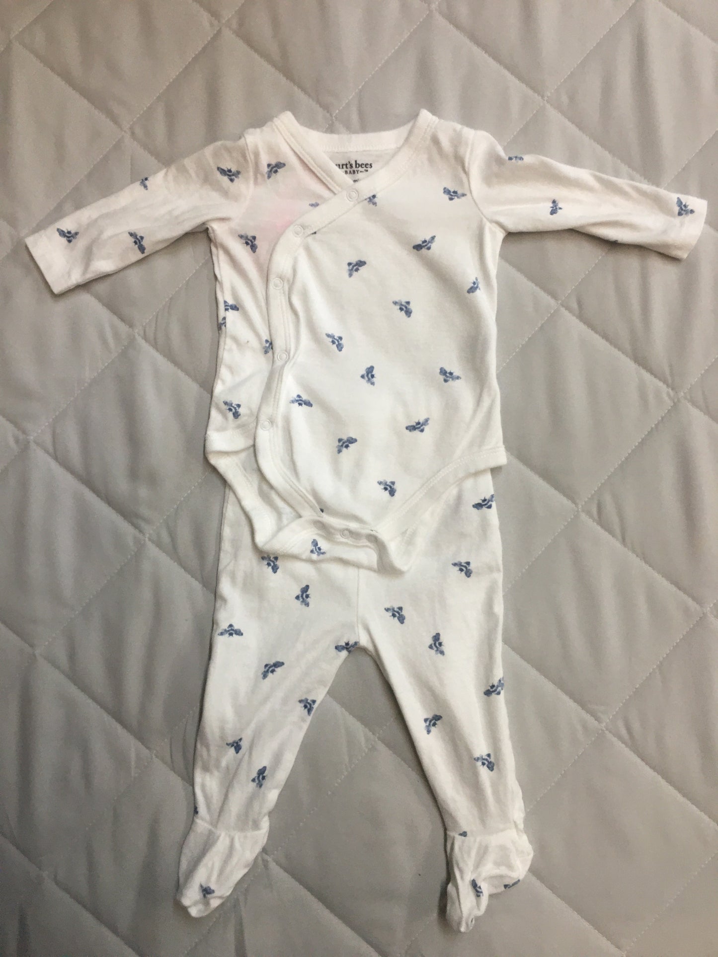 Burt’s Bees 2 piece, preemie