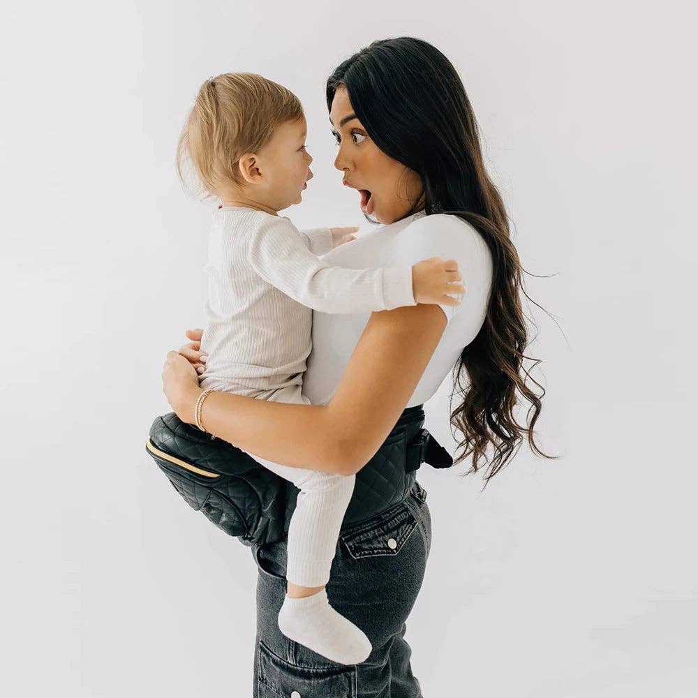 The Tushbaby Hip Carrier: Black / Tushbaby