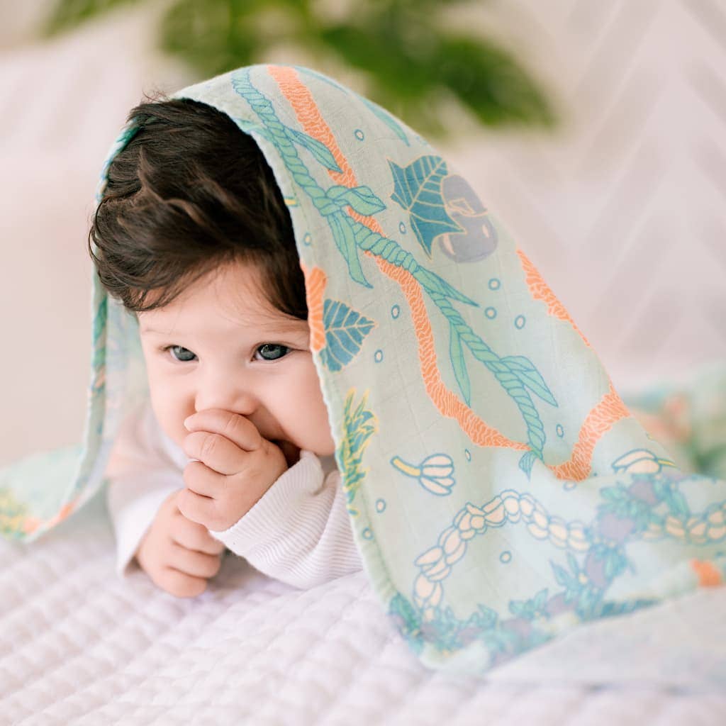 Lei Stand Muslin Baby Swaddle Blanket