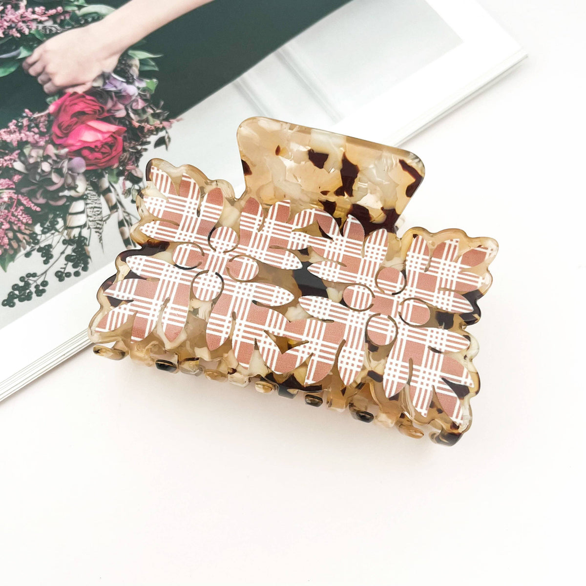 Palaka Quilt Double Claw Clip: Tortoise