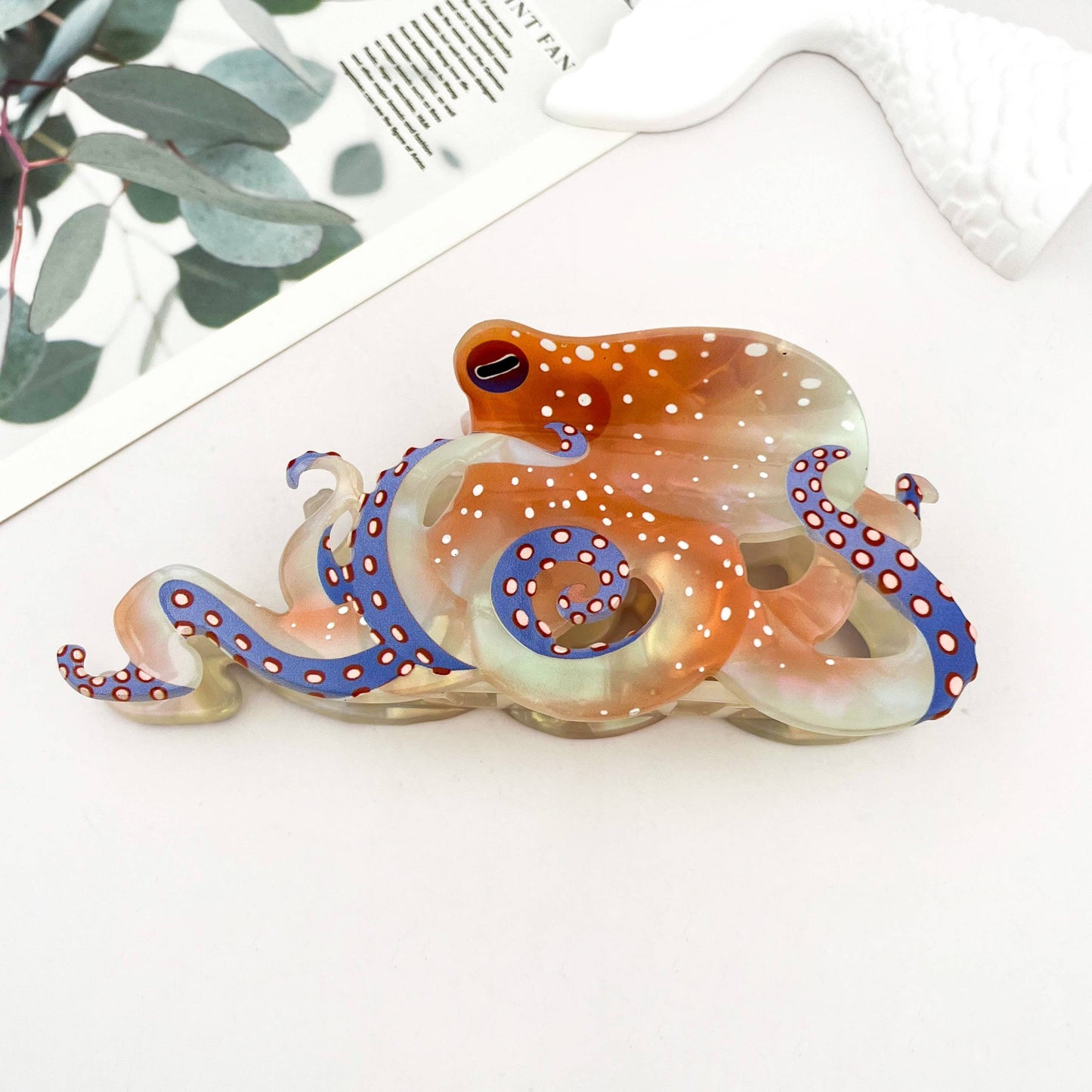 Octopus Claw Clip, White