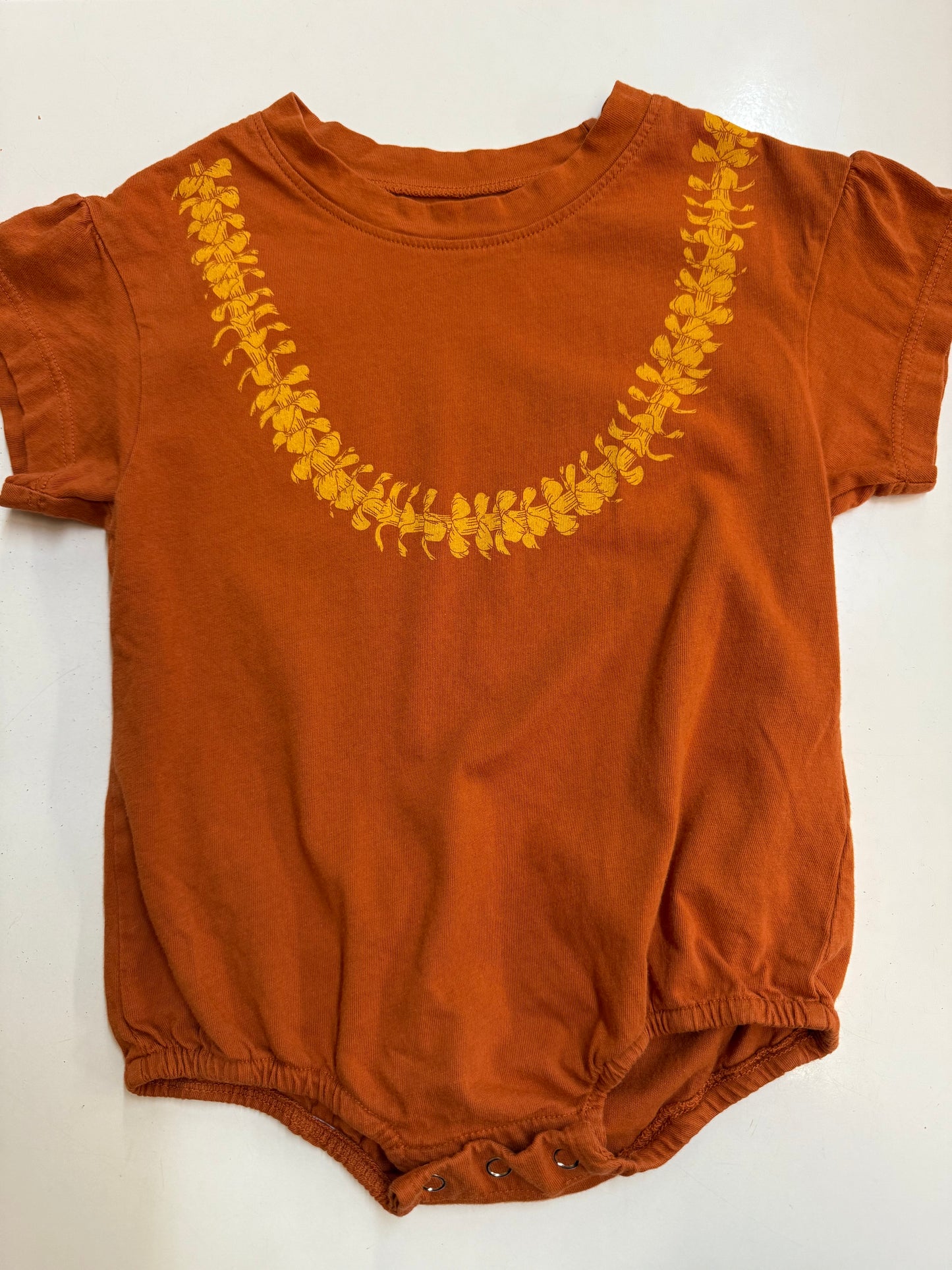 Mahina Made Lei Shirt Bodysuit, 6-12m