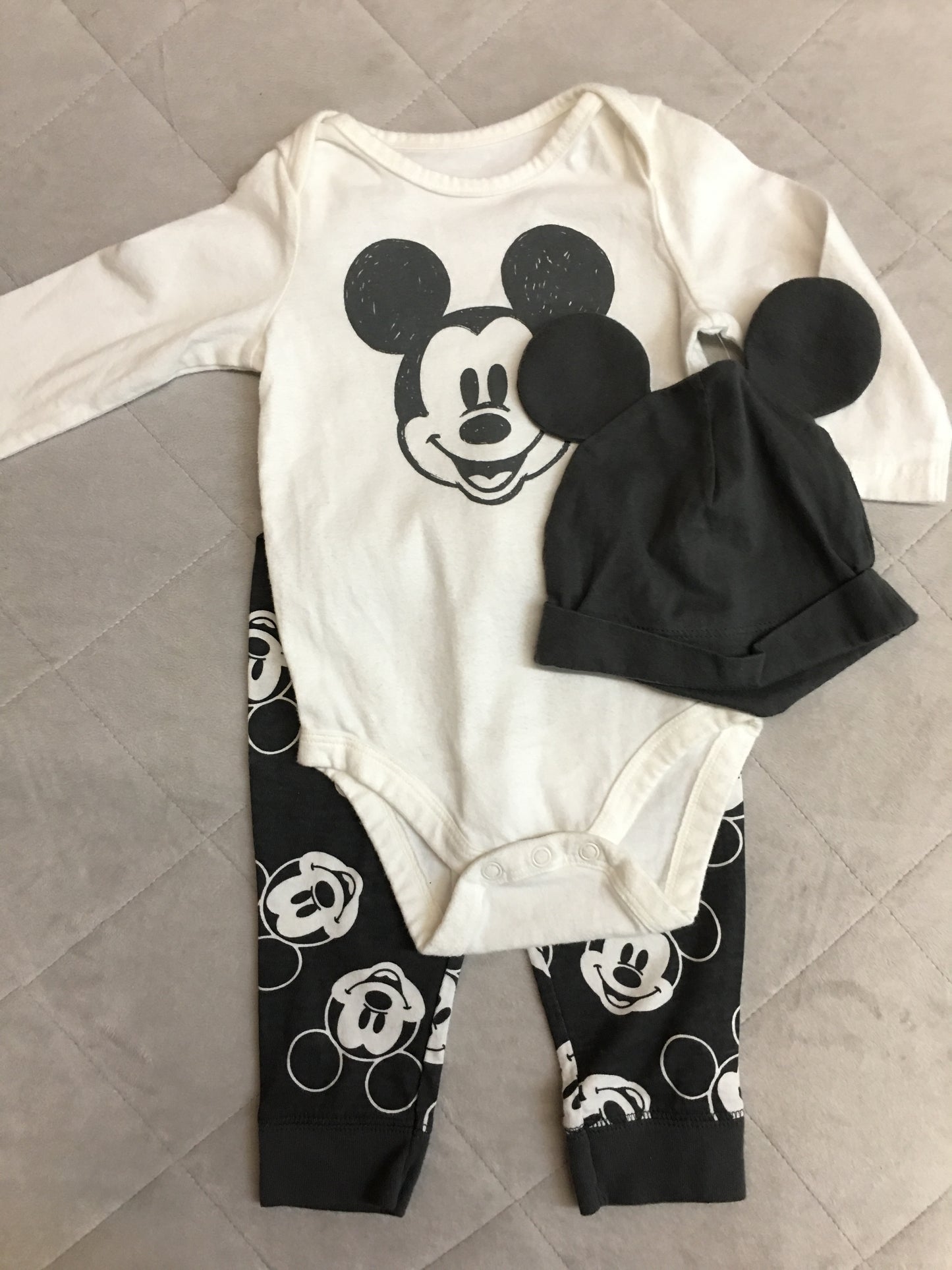 Mickey Mouse Set 9months