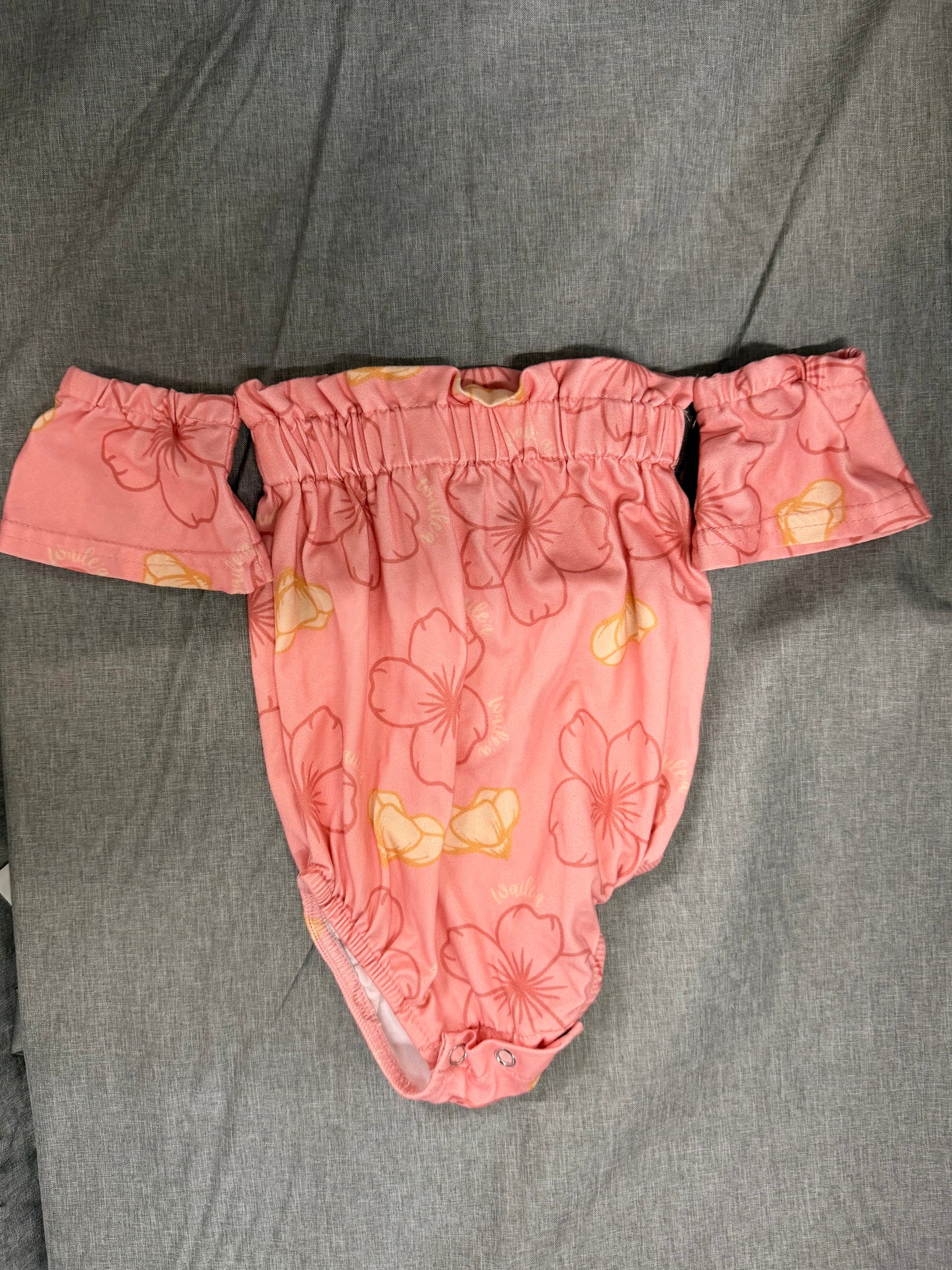 Waialeʻa Off the Shoulder Onesie, 3-6M
