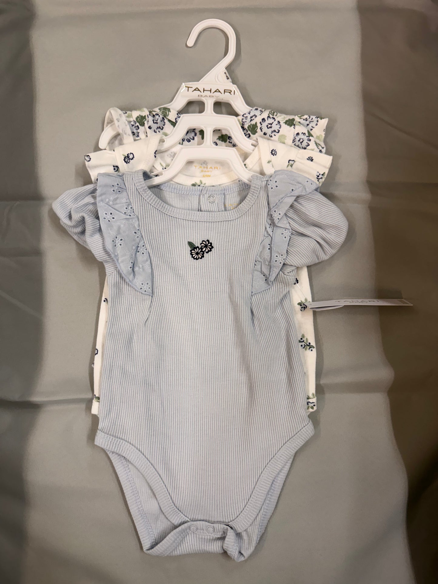 New Tahari Onesie 3 Pack Set, 6-9M
