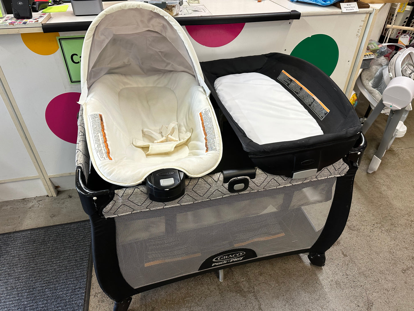 Graco Playard, Grey/Squares