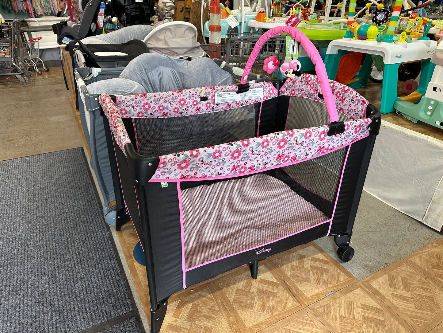 Minnie Mouse Playard