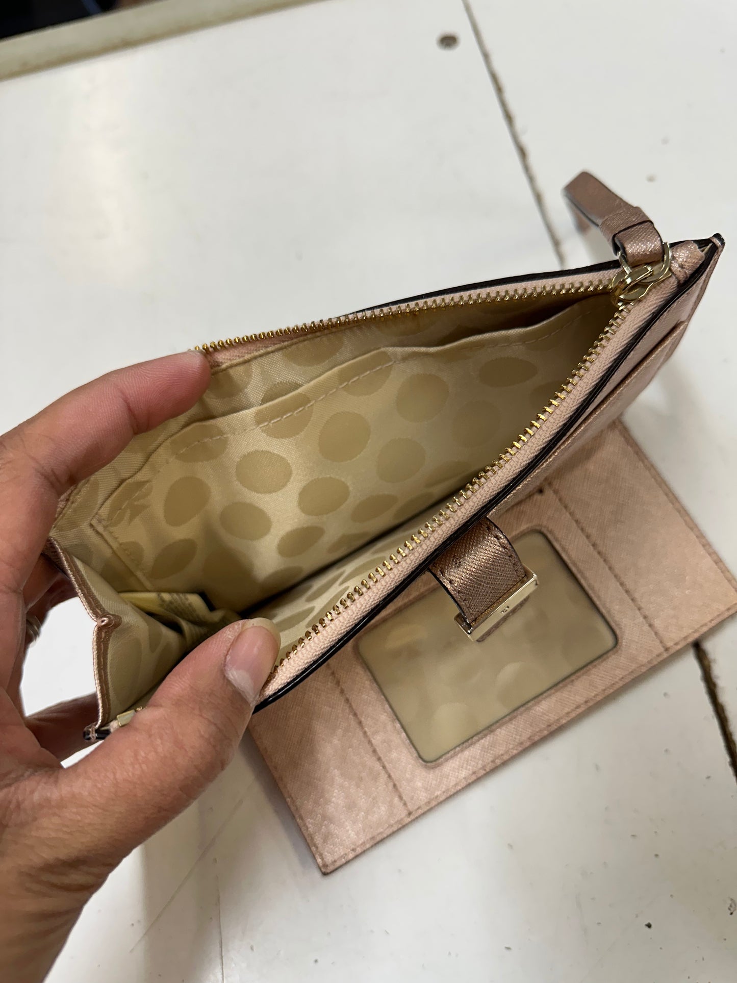 Kate Spade Wristlet, Rose Gold