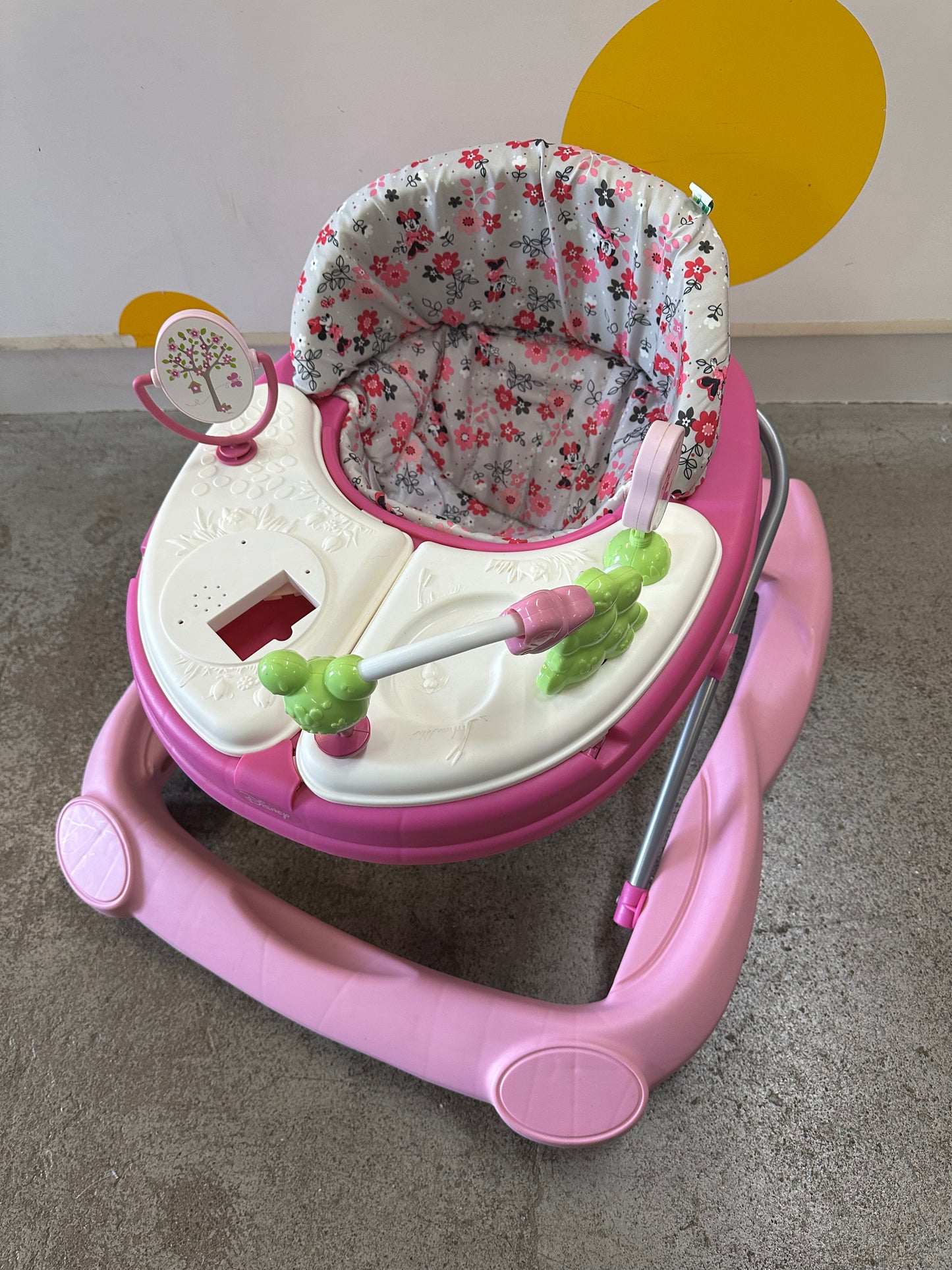Minnie Mouse Walker