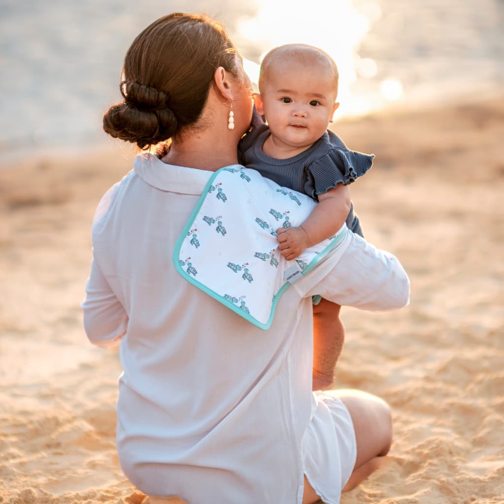 Honu Honi Burp Cloth