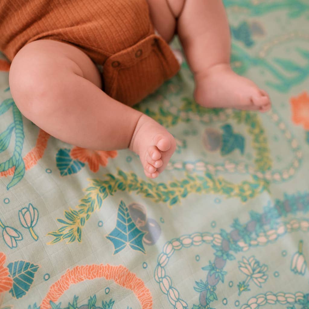Lei Stand Muslin Baby Swaddle Blanket