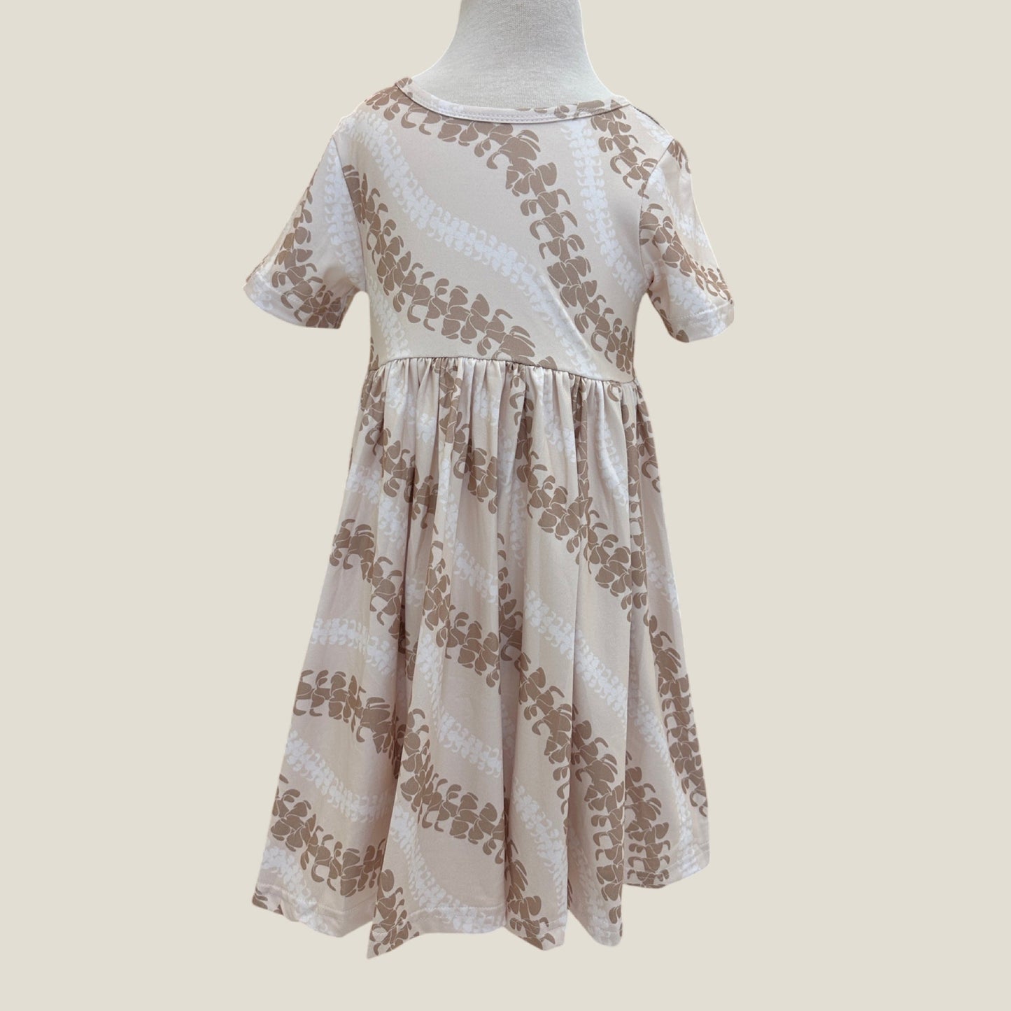 Sandy Lei Puakenikeni tee Dress