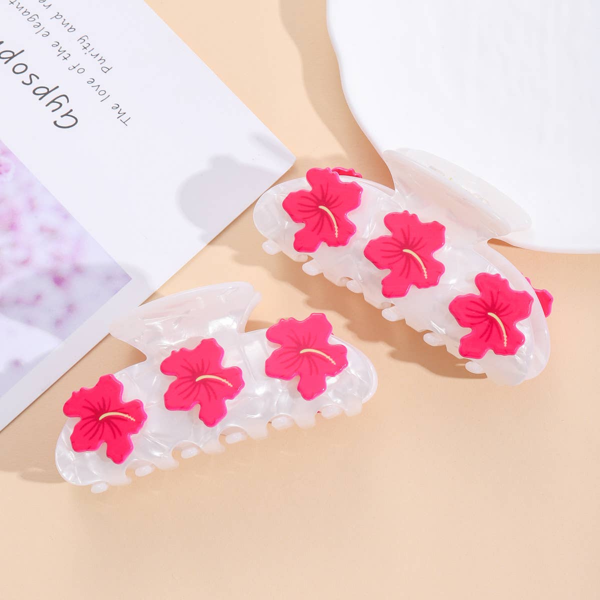 Hibiscus Claw Clip: White
