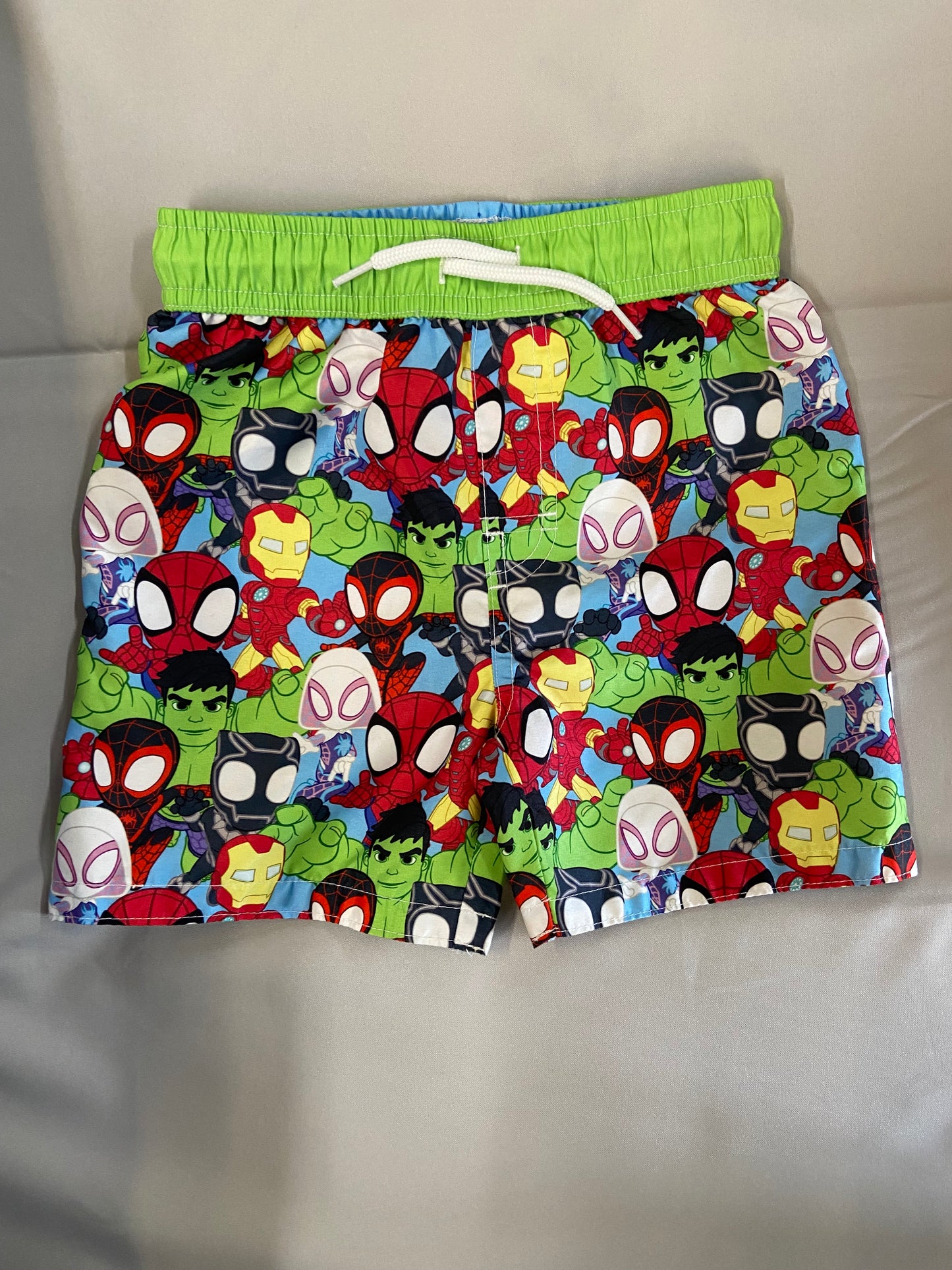 Marvel Shorts, 3t