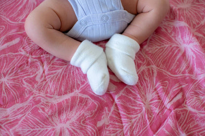 Pink Kalo Scribble Bamboo Muslin Kapa Moe (Swaddle Blanket)