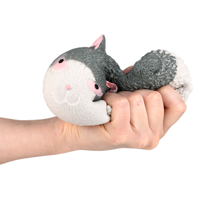 SQUISH AND STRETCH PUFFY CAT