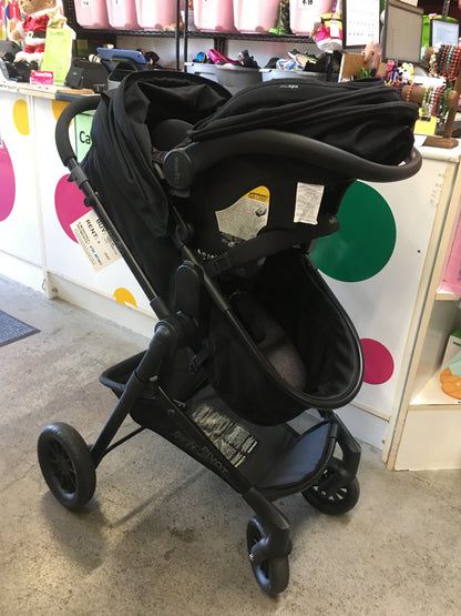 Evenflo Pivot Stroller + Free Matching Car Seat