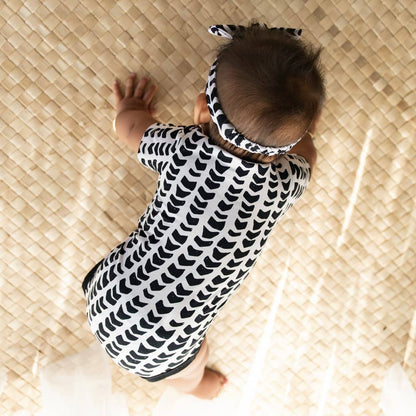 Shell-ish Bamboo Onesie: 6-12M
