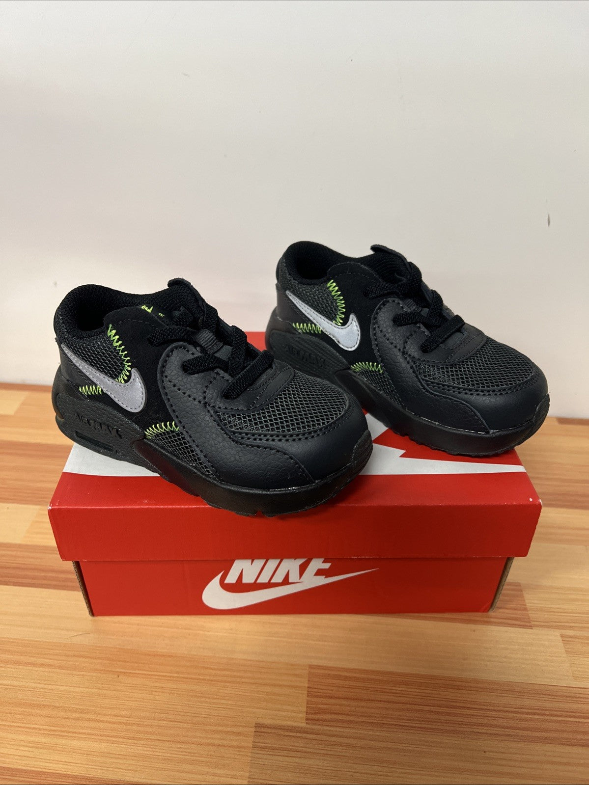 Nike Air Max Excee Toddler Sneaker Shoes Size 7C Black Green CD6893-010