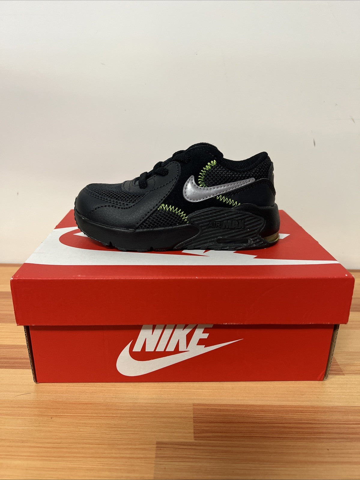 Nike Air Max Excee Toddler Sneaker Shoes Size 7C Black Green CD6893-010