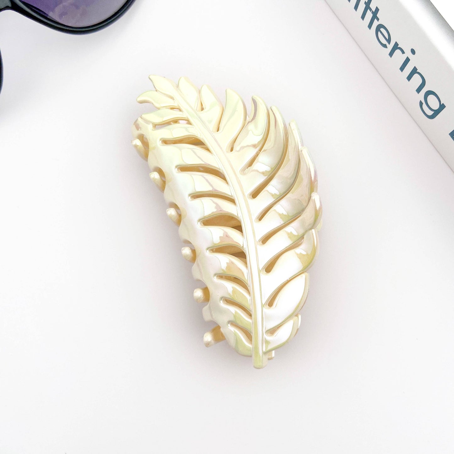 Candy Color Gradient Leaf Hair Clip: PinkPurple