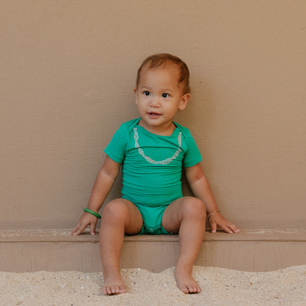 Lei Onaona Bamboo Onesie: 6-12M