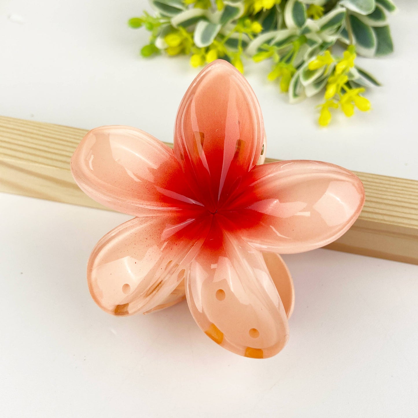 Plumeria Claw Clip, Light Purple