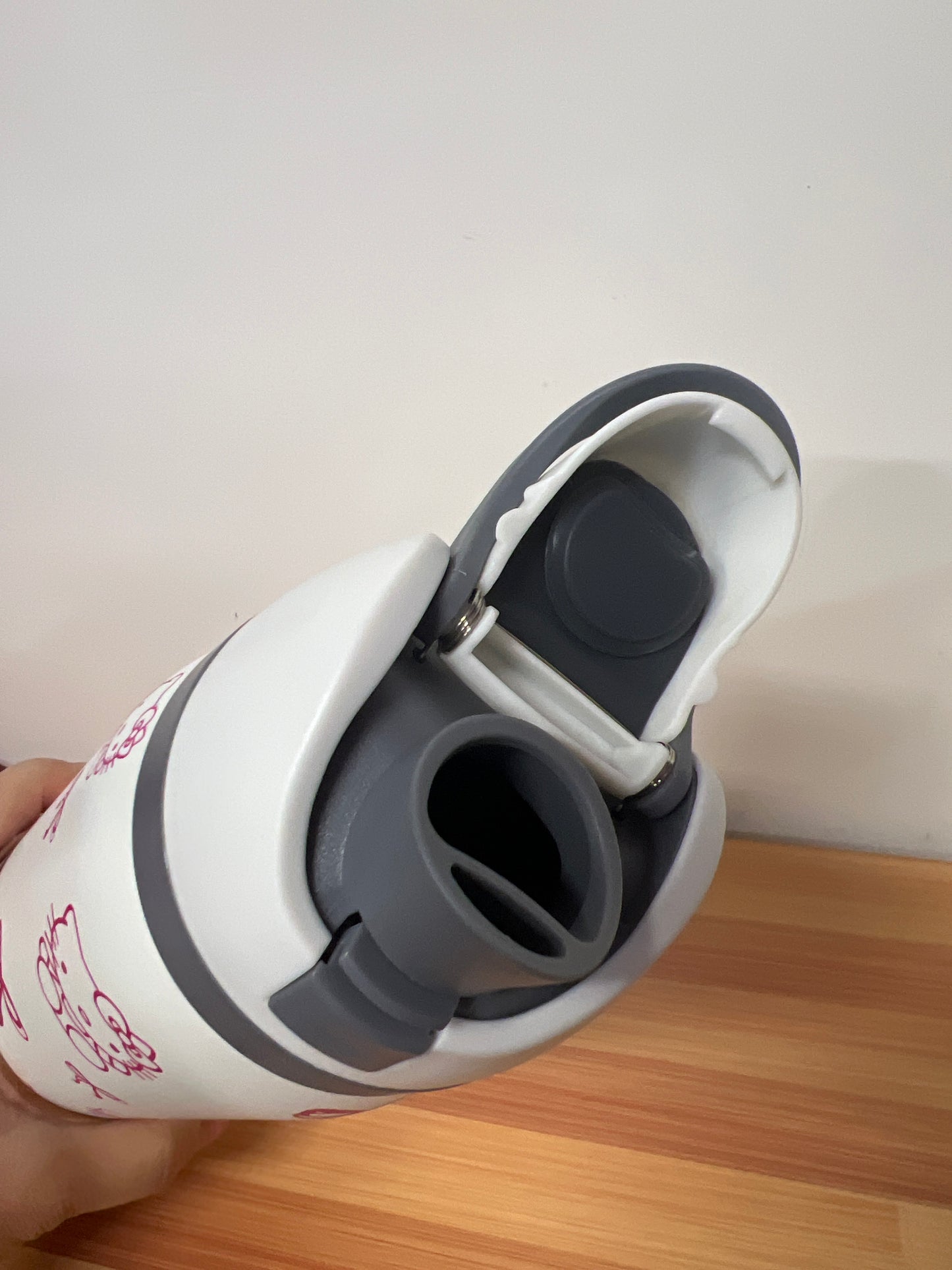 New Hello Kitty Water Bottle, 32oz