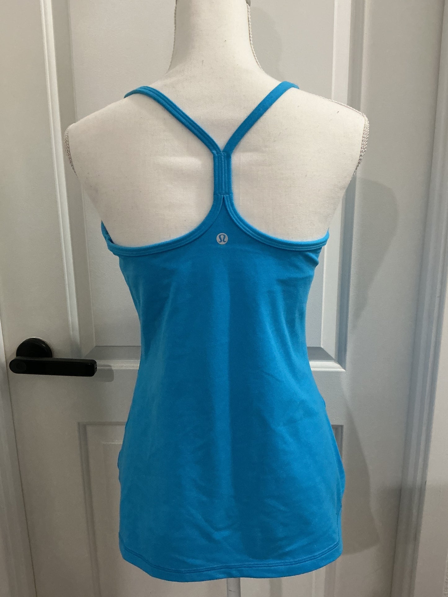 LULULEMON Athletica Women's Tank Top Size small Athleisure Workout Gym Hiking Gorp