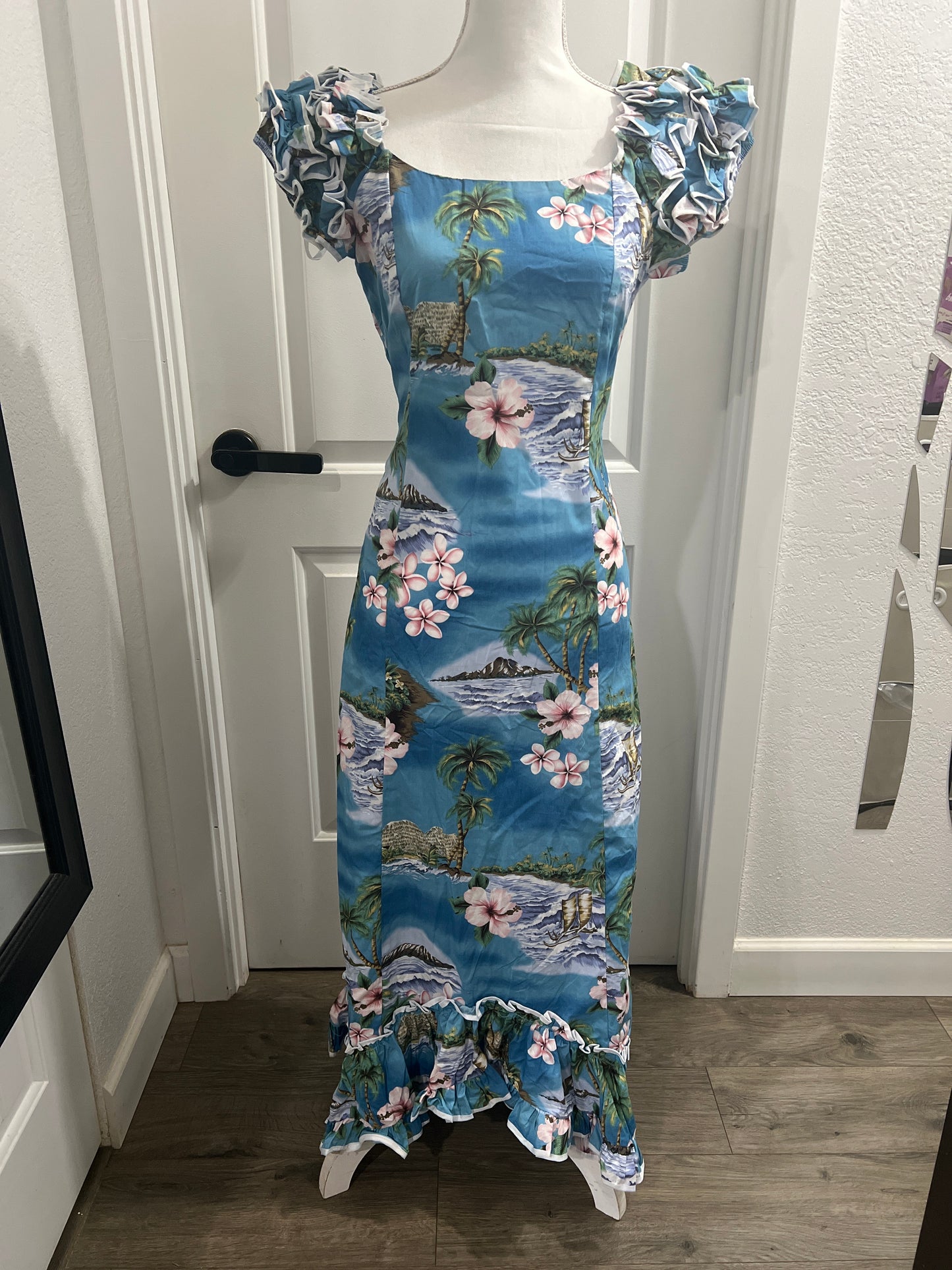 NWOT KY’s Hawaii Vintage Blue Ruffle Hawaiian Dress XS, L, XXL