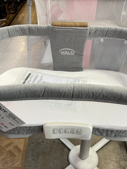 Halo Luxe Series Swivel Bassinet