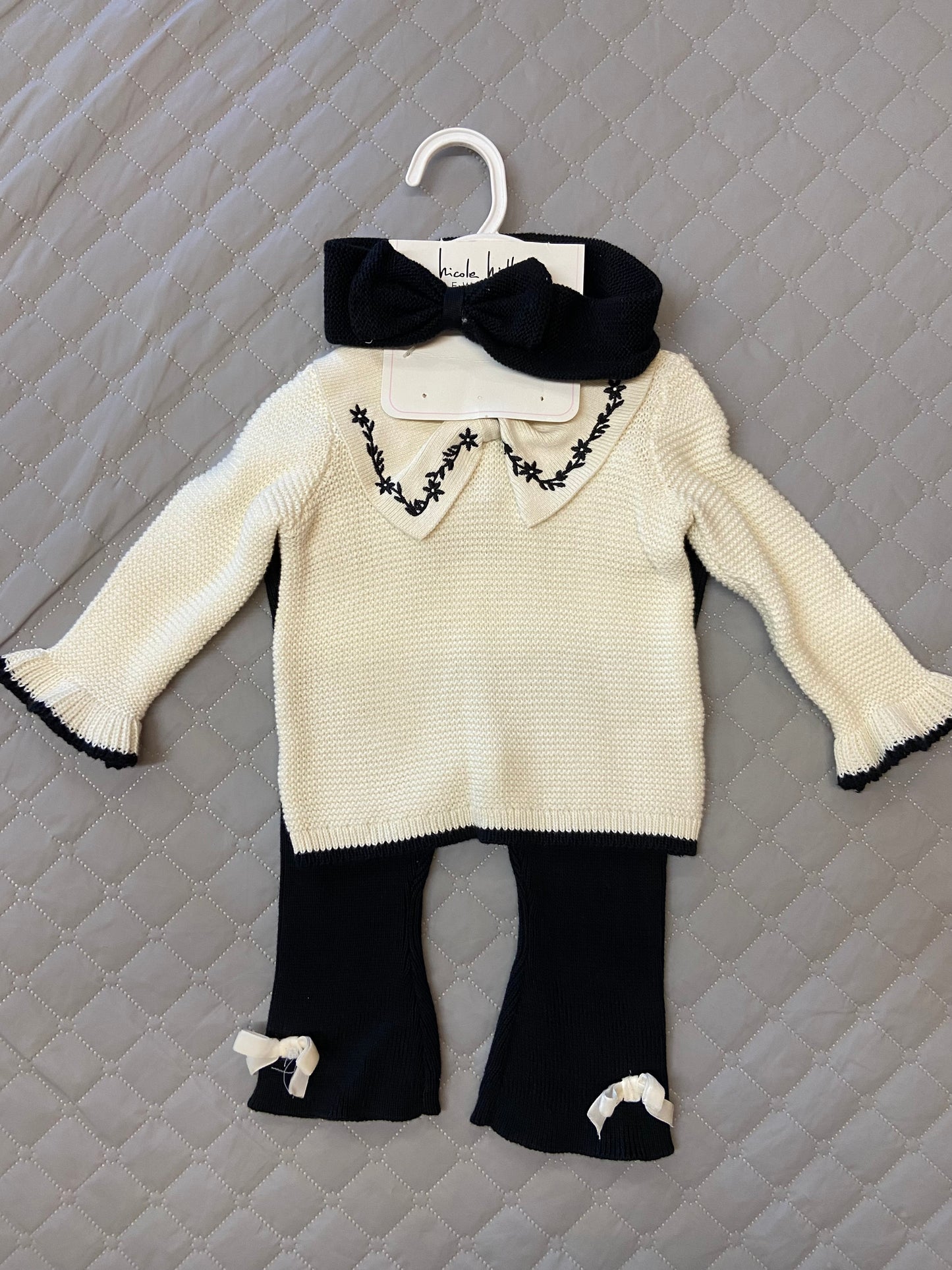 New Nicole Miller Black and White Set,  3-6m