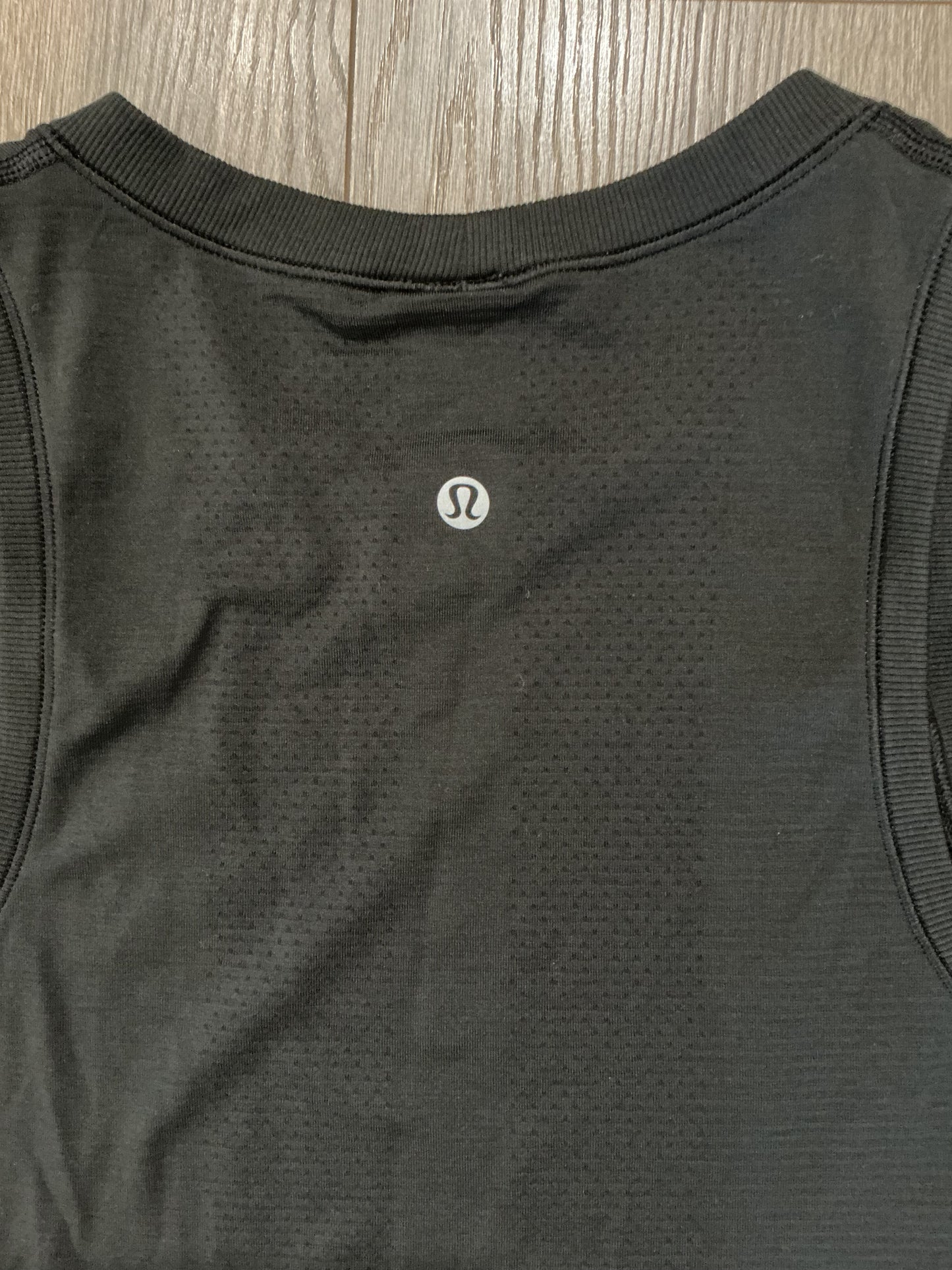 lululemon athletica Swiftly Breathe Relaxed-Fit Muscle Tank size small