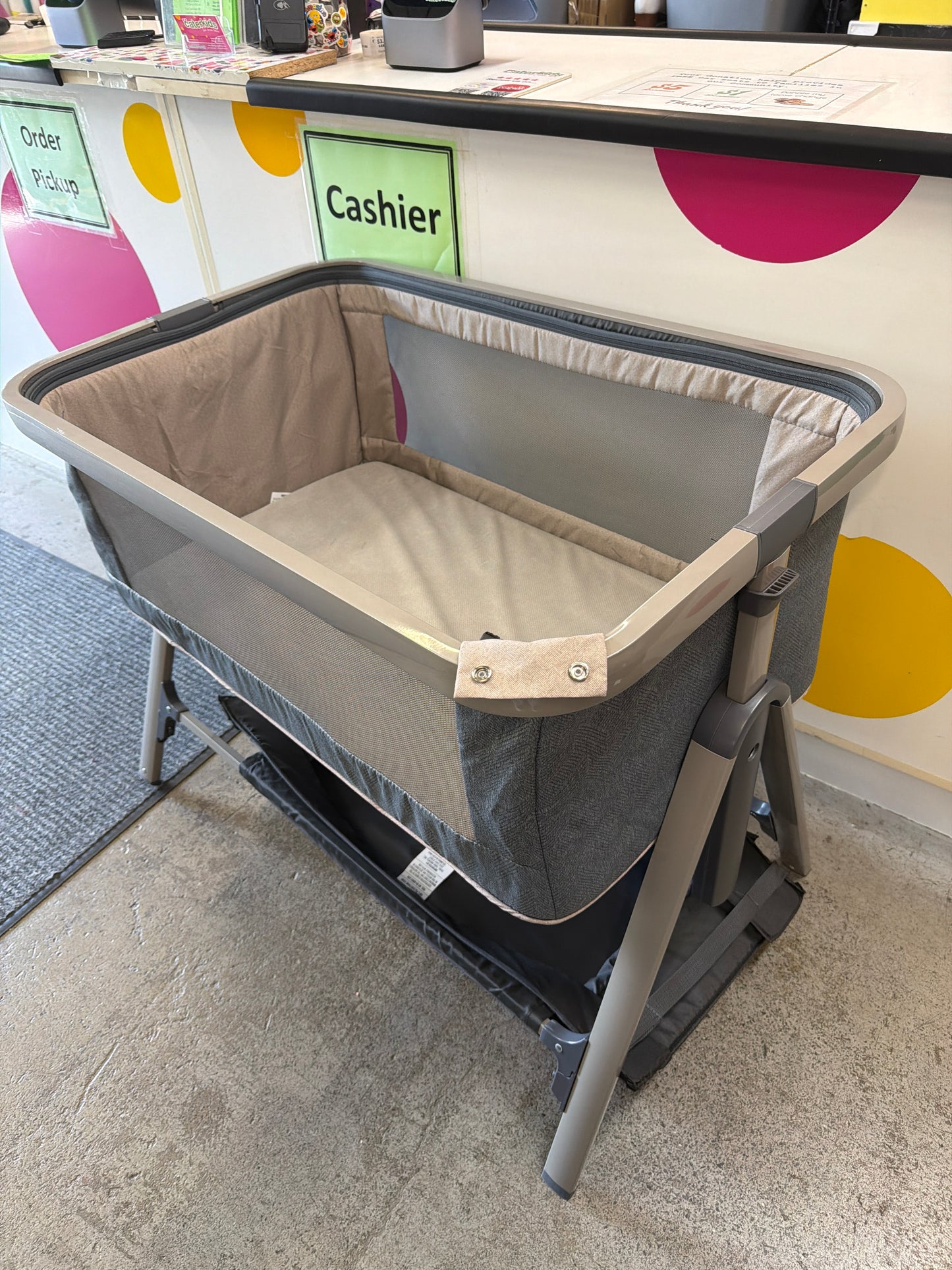 Monbebe Bassinet, Dark Gray