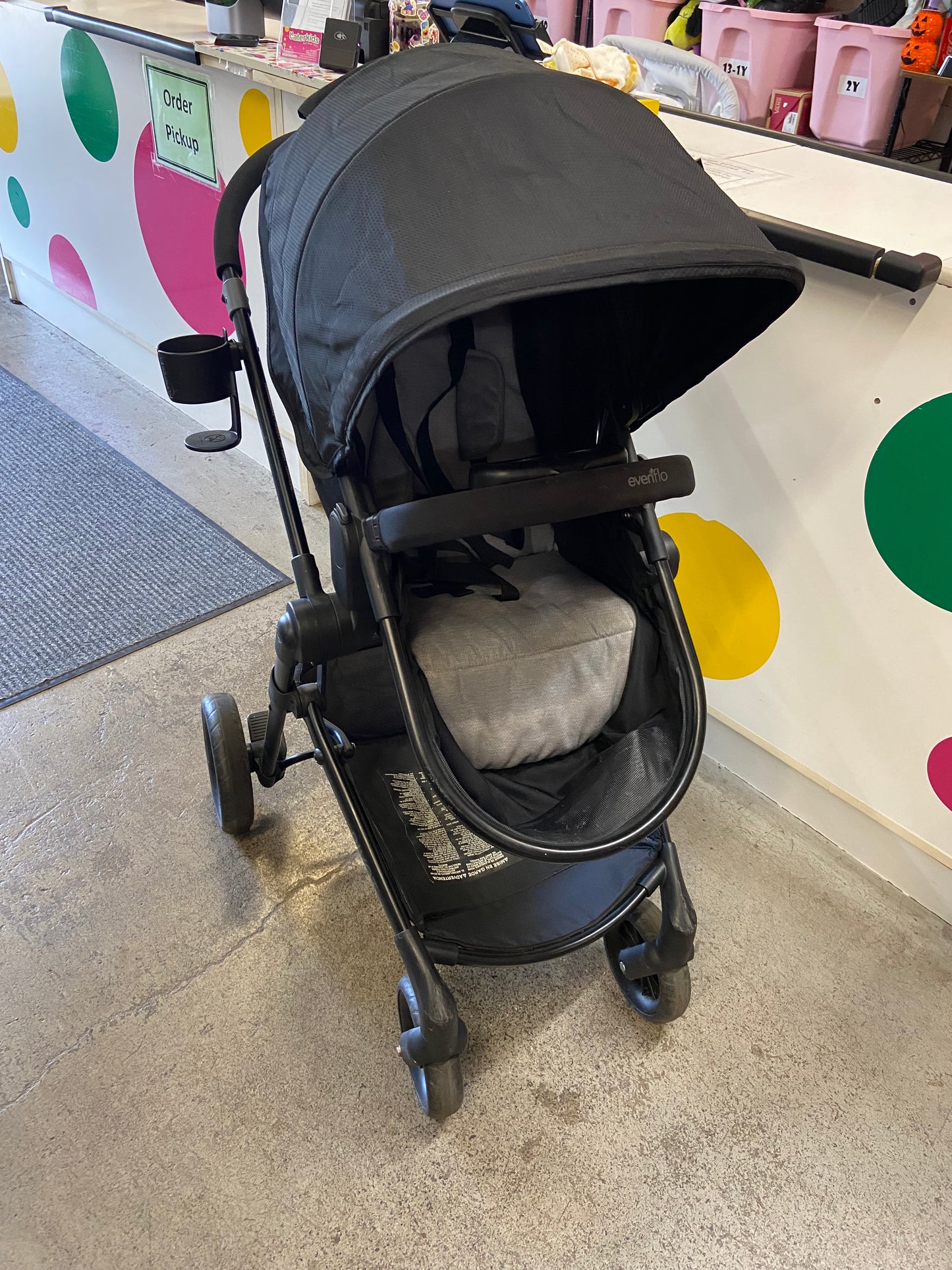Evenflo Stroller, Grey/Blk