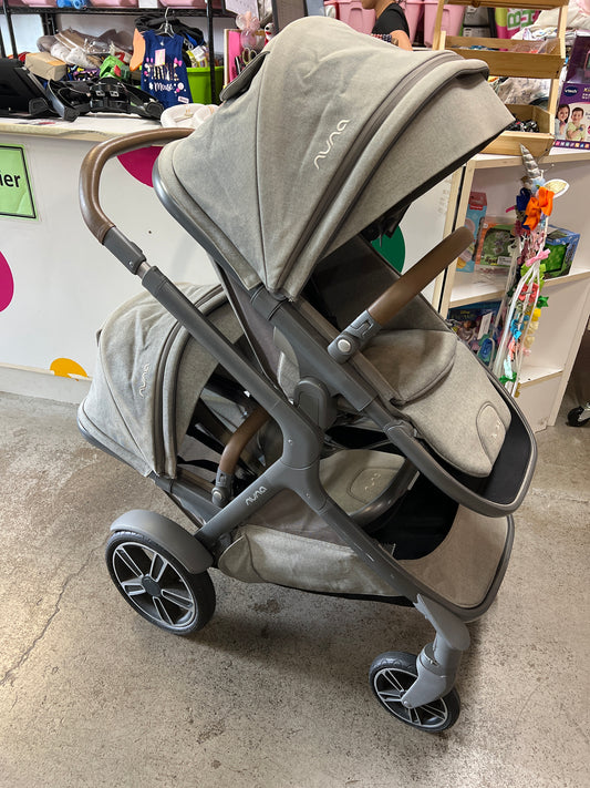 Nuna Demi Grow Double Stroller