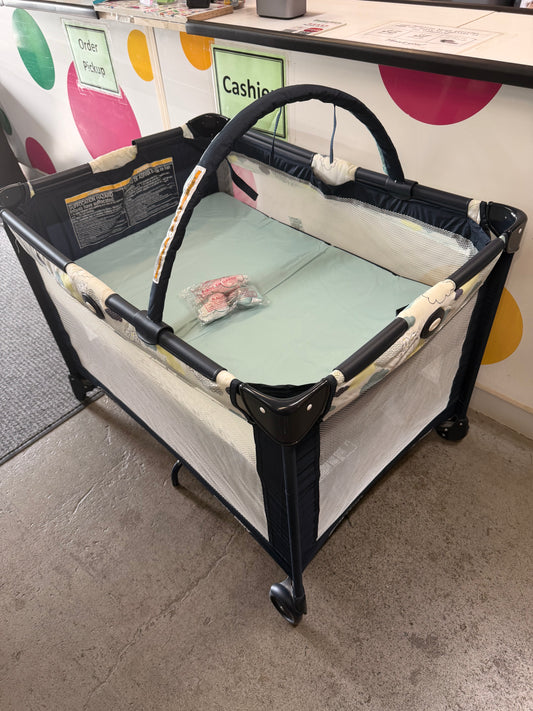 Graco Playard, Clouds