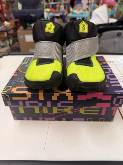 Kyrie 6 Cross, 10c