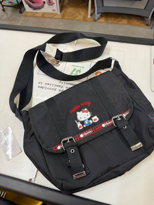 New Lesportsac Hello Kitty Messenger Crossbody Bag