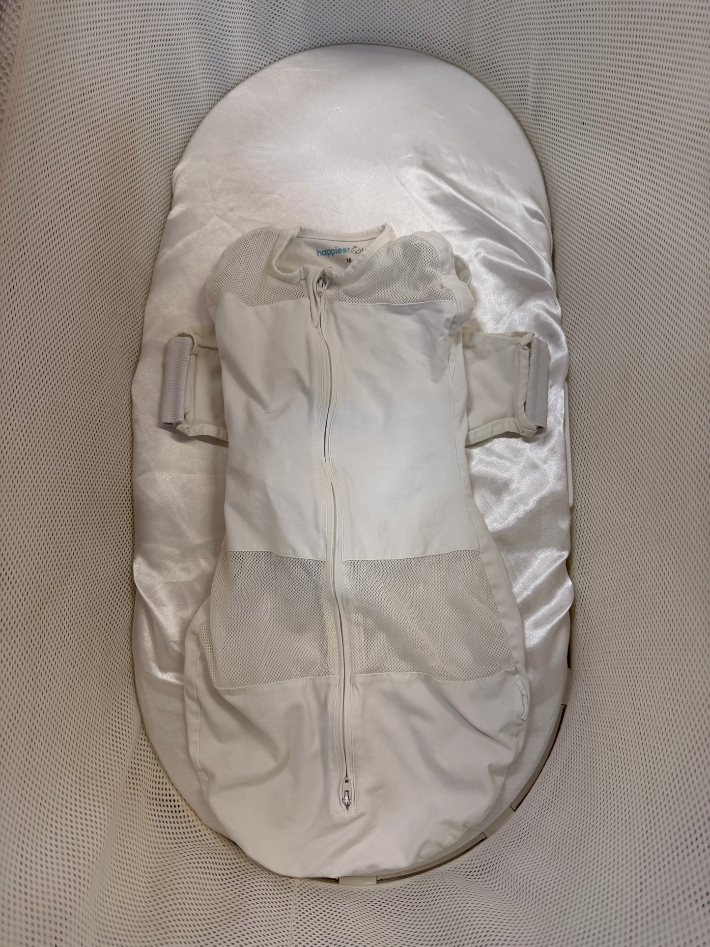 Snoo Smart Sleeper Bassinet, Satin Sheets