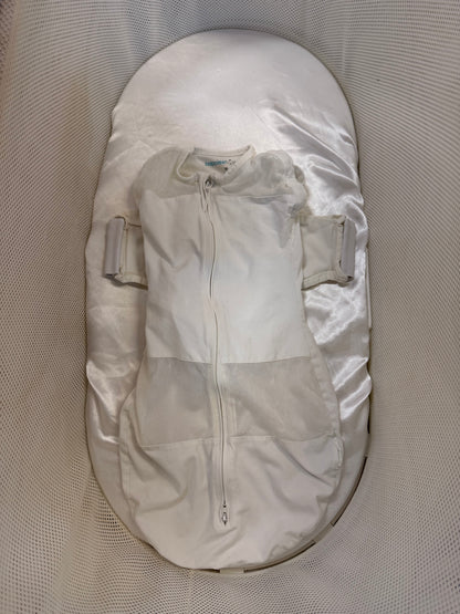 Snoo Smart Sleeper Bassinet, Satin Sheets