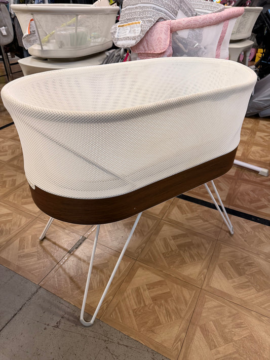 Snoo Smart Sleeper Bassinet, Satin Sheets