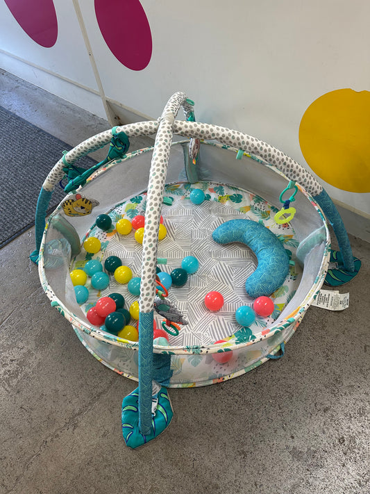 Infantino Ball Pit