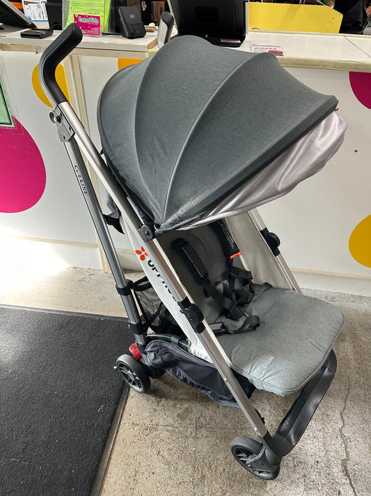 UppaBaby G-Luxe Stroller