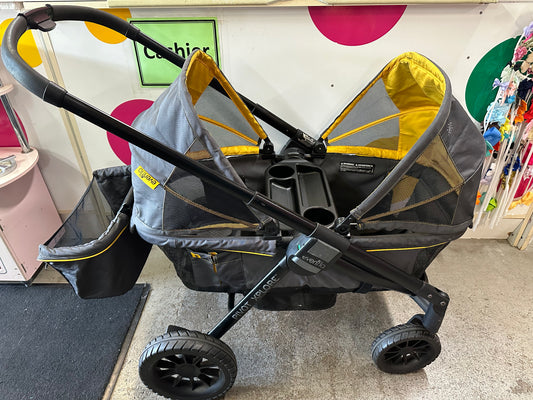 Evenflo Pivot Xplore Stroller Wagon