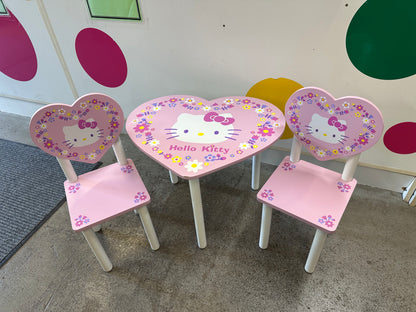 New Hello Kitty Heart Table Set 2007