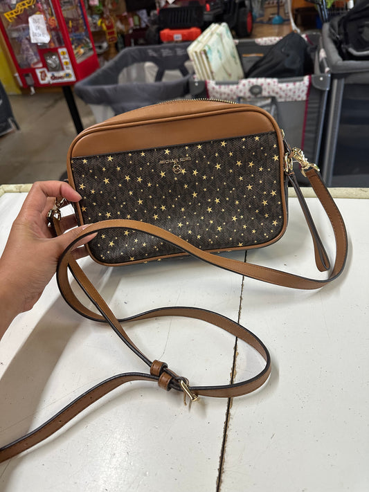 Like New Michael Kors Crossbody Bag, Brwn/Stars